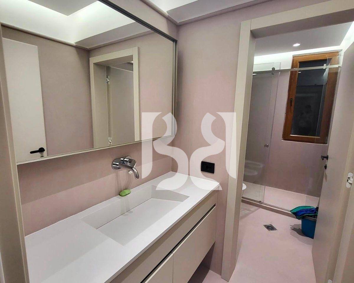 Duplex 3+1+2 me Qira pranë Kodrës së Diellit | 180 m² | Me Post Parkimi