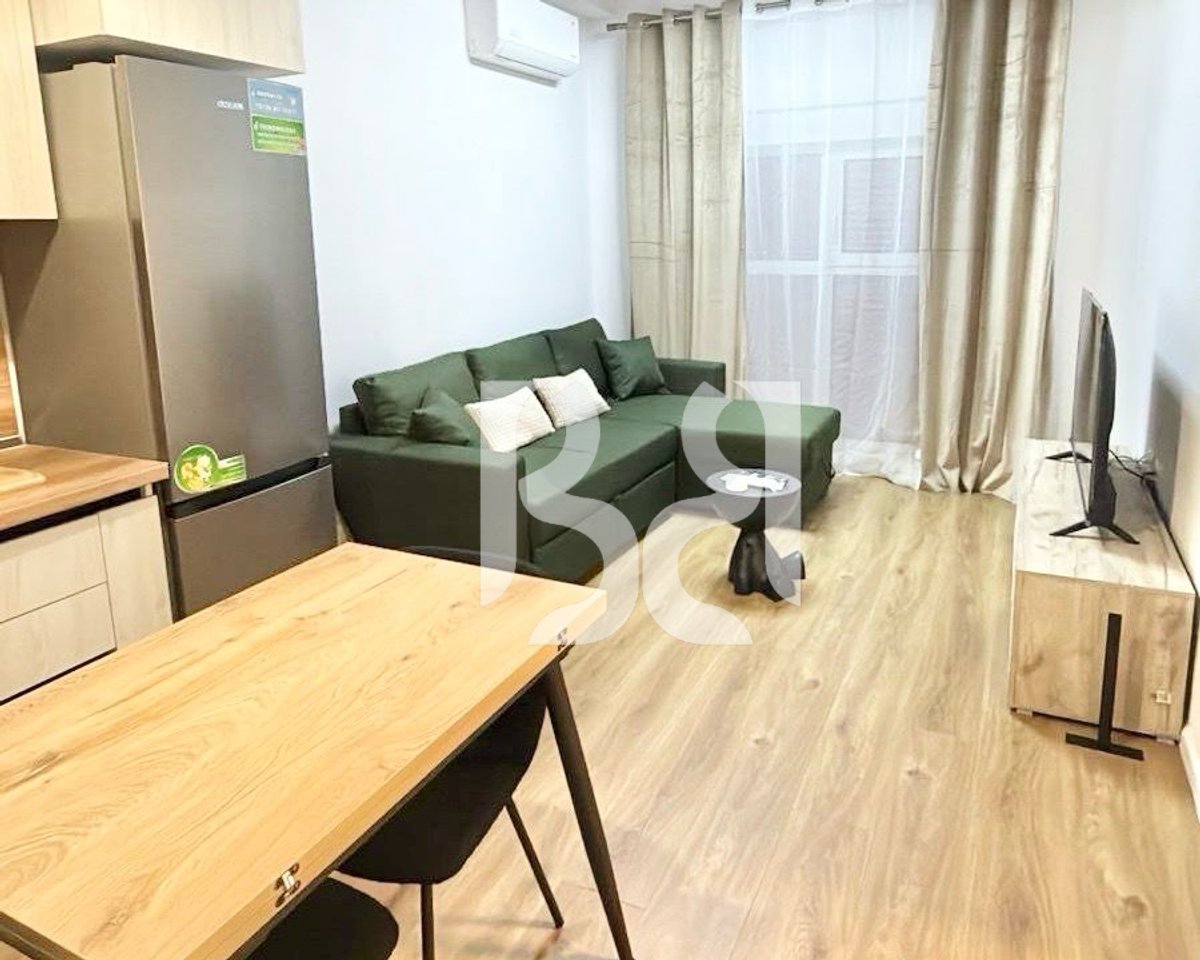 APARTAMENT ME QERA 1+1 TE KOMPLEKSI KADIU