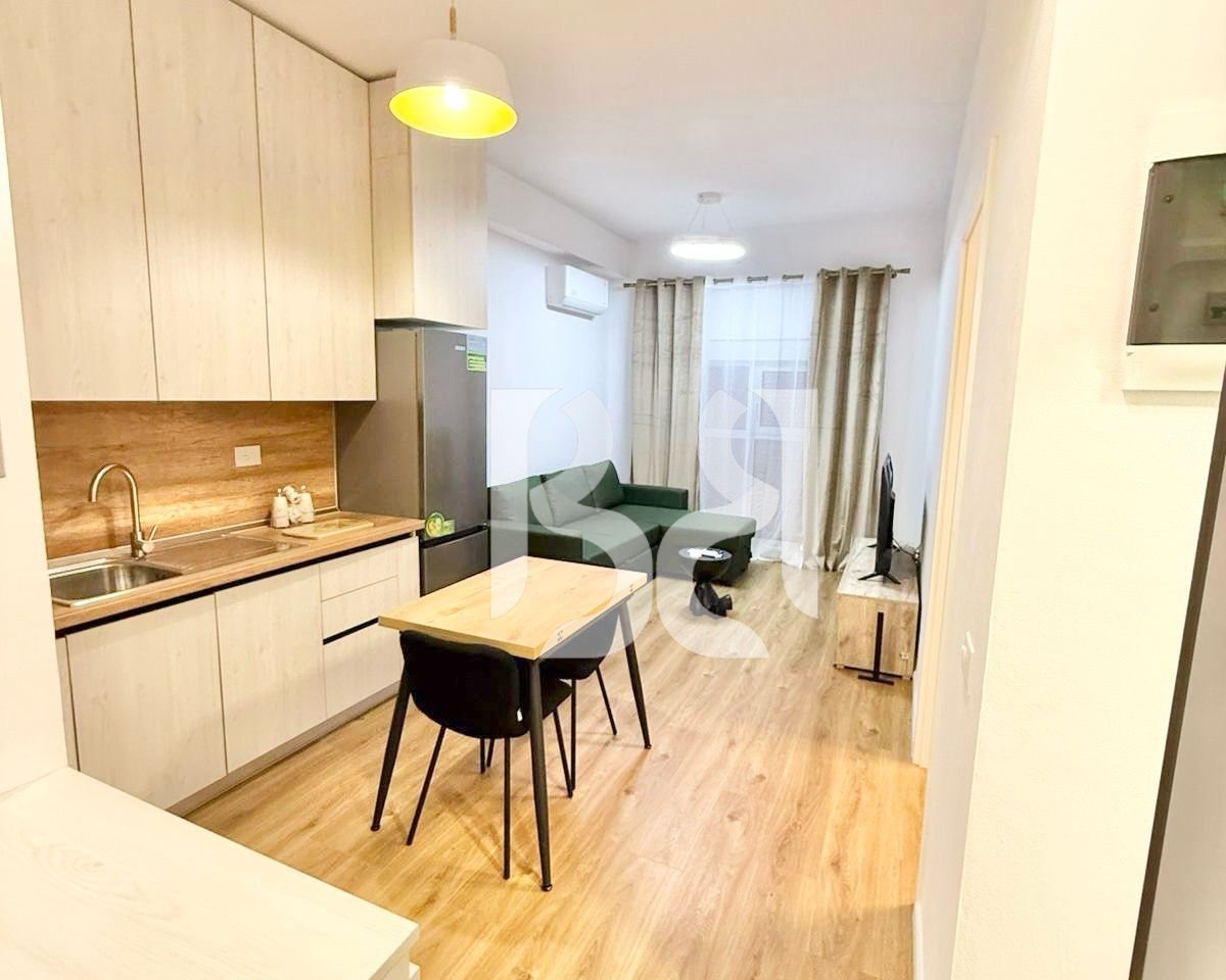 APARTAMENT ME QERA 1+1 TE KOMPLEKSI KADIU