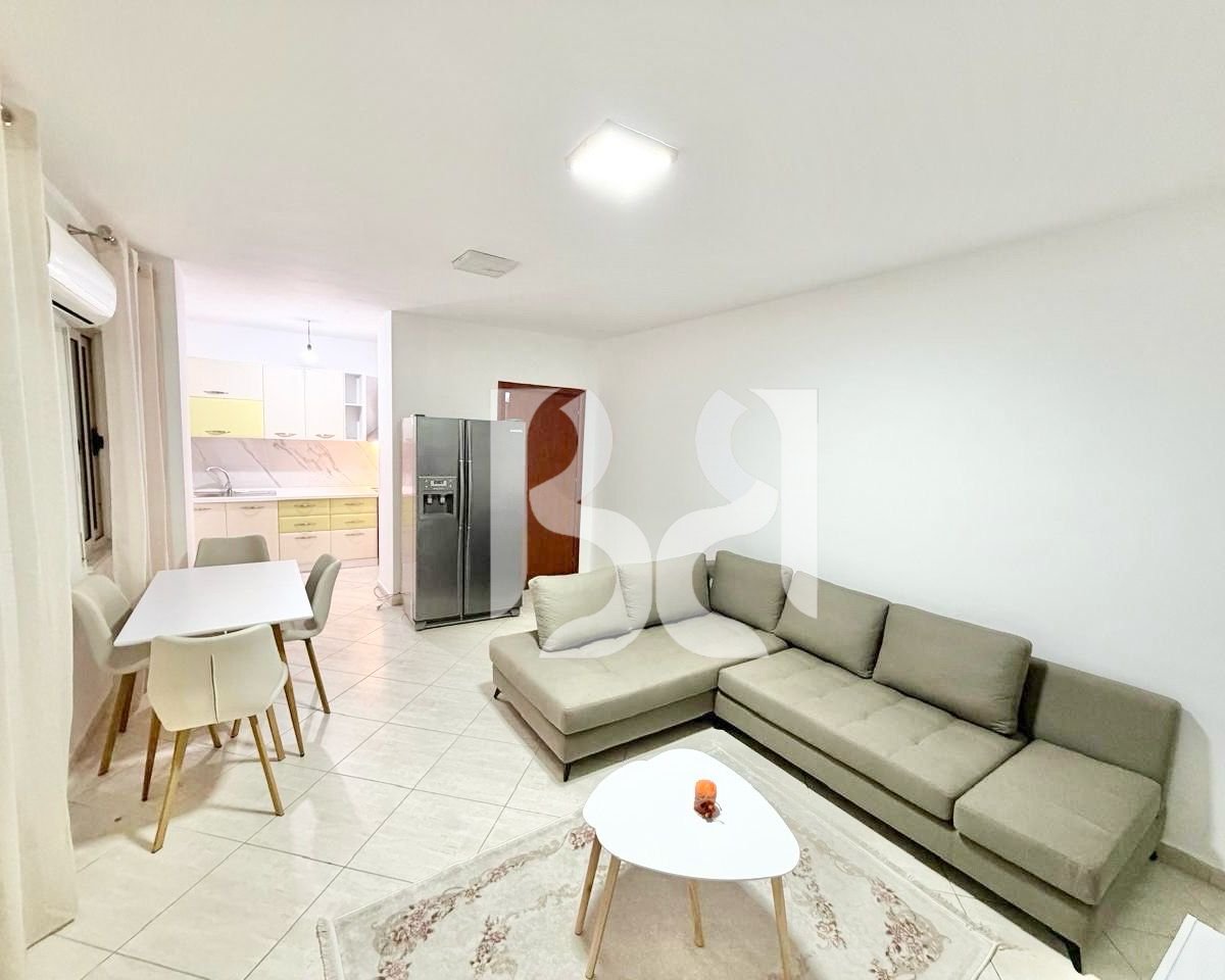 APARTAMENT ME QERA 2+1+2 PRANE ISH STACIONIT TE TRENIT