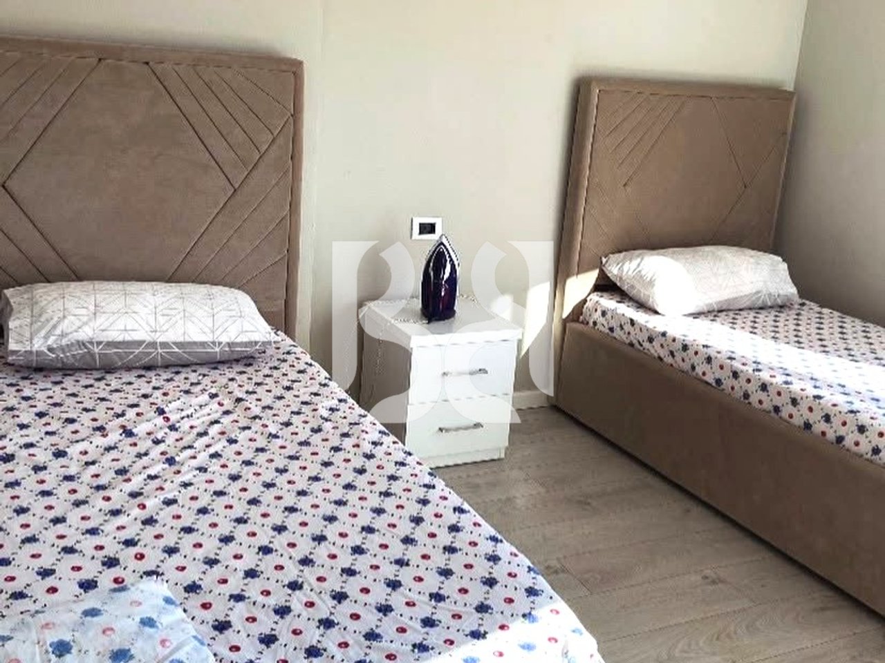 APARTAMENT 2+1+BALLKON PER SHITJE NE LUNGOMARE,VLORE*