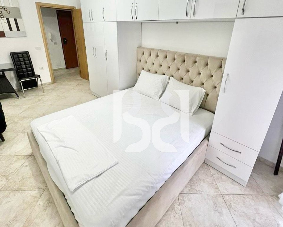 APARTAMENT ME QERA 1+1 NE QENDER