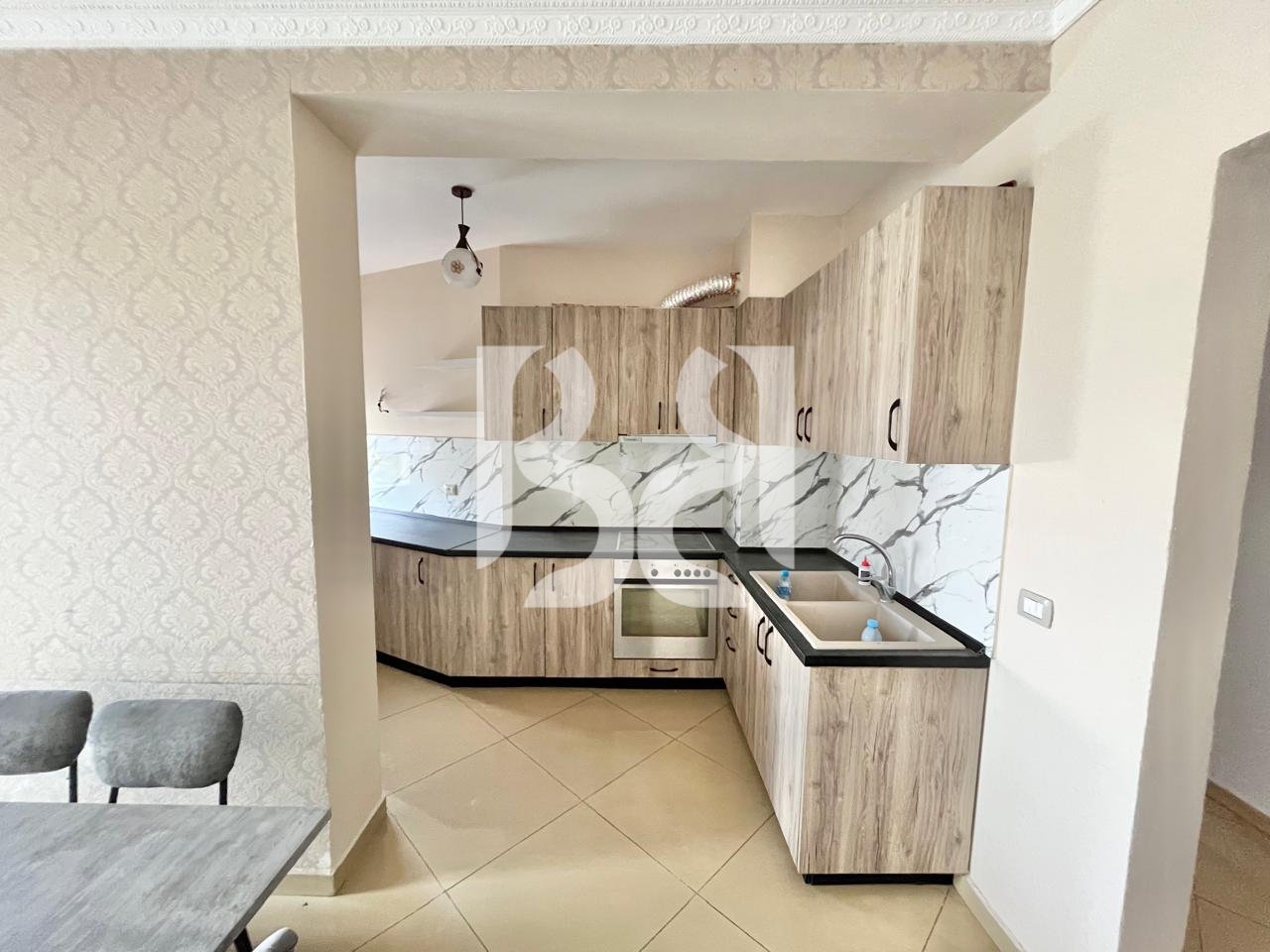 *APPARTAMENTO 3+1+2 BAGNI+1 BALCONE IN AFFITTO, ASTIR VICINO AL BAR OSLO