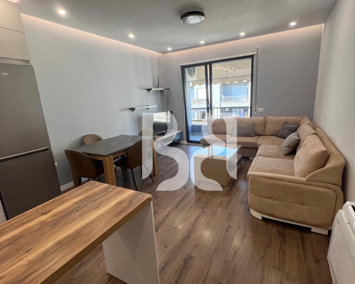 APARTAMENT 2+1+2 DHE POST PARKIMI ME QIRA TE KINOSTUDIO (POLICIA RRUGORE)