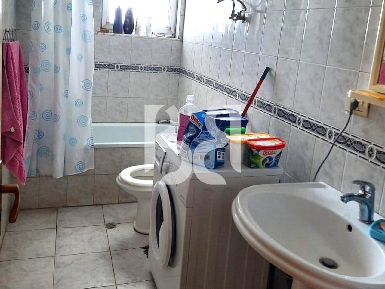 APARTAMENT 2+1 ME QIRA TEK RRUGA DRITAN HOXHA