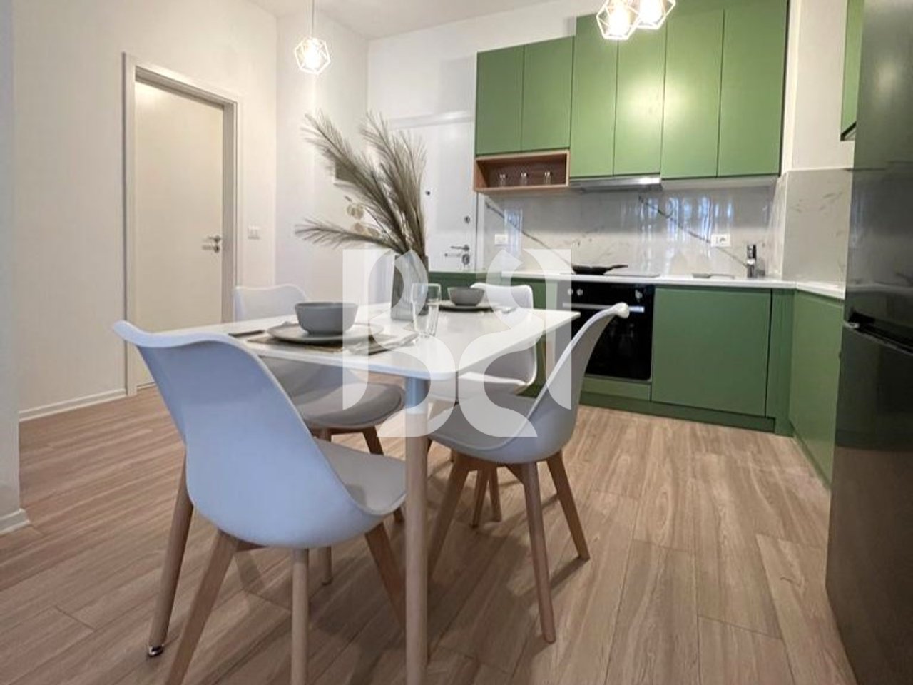 APPARTAMENTO 1+1+BALCONE IN AFFITTO AL COMPLESSO MAGNET, 21 DHJETORI*