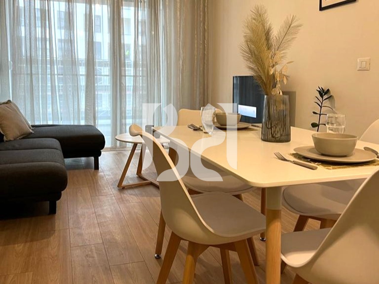 APPARTAMENTO 1+1+BALCONE IN AFFITTO AL COMPLESSO MAGNET, 21 DHJETORI*