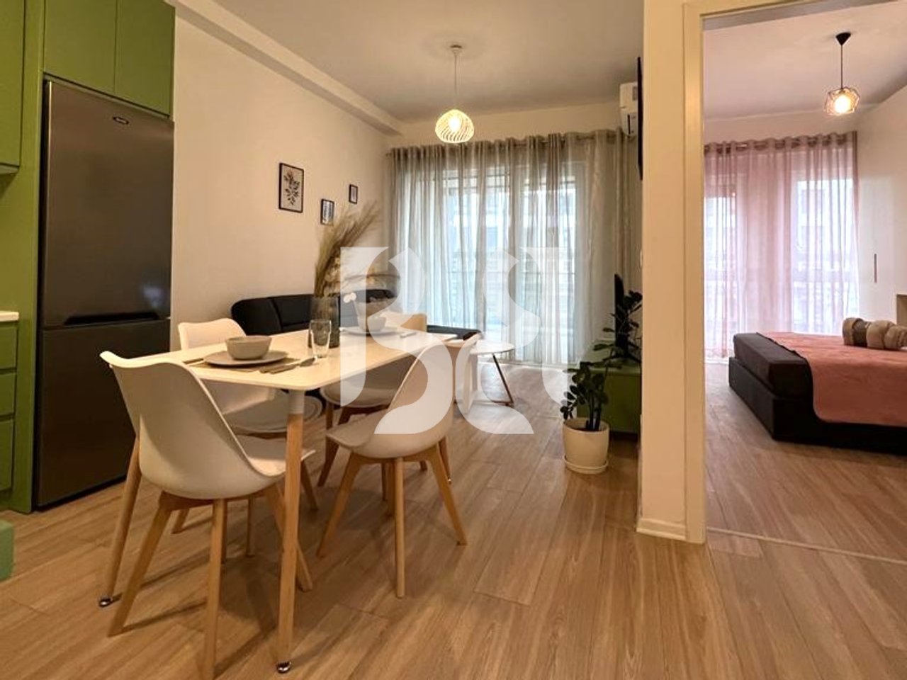 APPARTAMENTO 1+1+BALCONE IN AFFITTO AL COMPLESSO MAGNET, 21 DHJETORI*