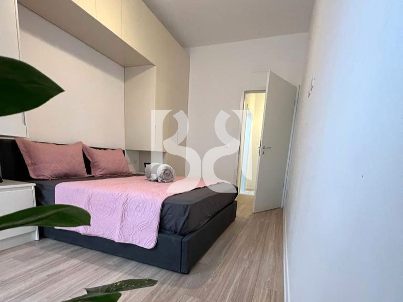 APPARTAMENTO 1+1+BALCONE IN AFFITTO AL COMPLESSO MAGNET, 21 DHJETORI*