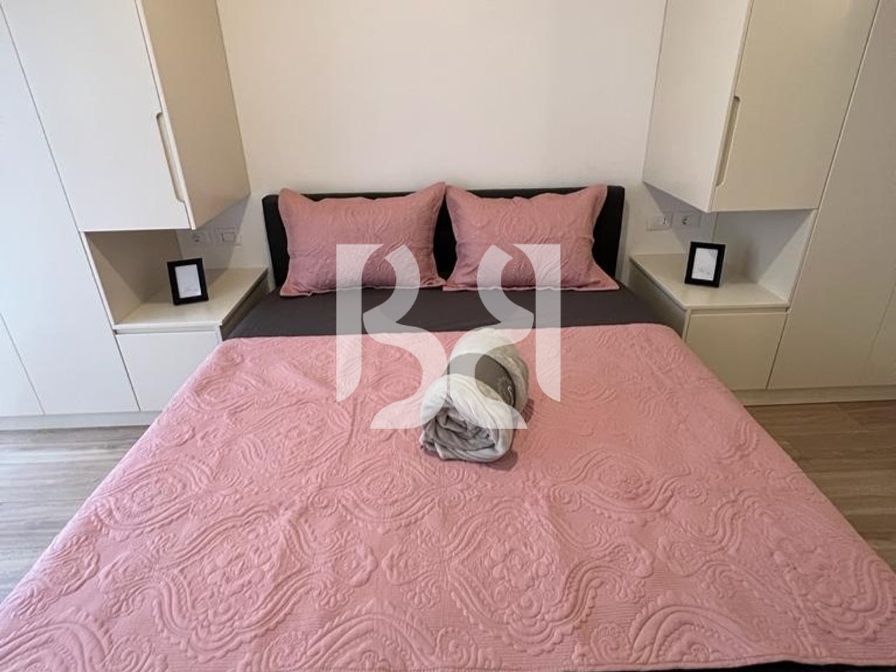 APPARTAMENTO 1+1+BALCONE IN AFFITTO AL COMPLESSO MAGNET, 21 DHJETORI*