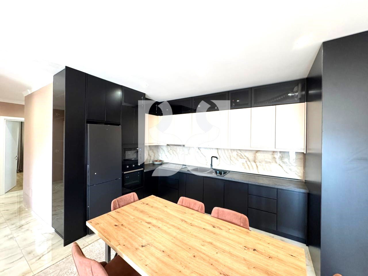 APPARTAMENTO IN AFFITTO 3+1+2 NELLA RESIDENZA LAKELAND, LAGO DI FARKA TIRANA*