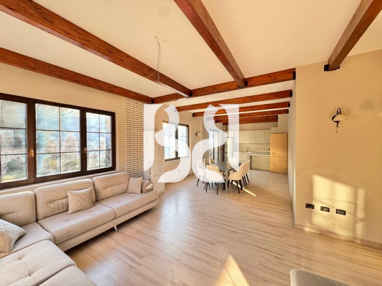 LUXURY VILLA FOR RENT IN ACACIA HILLS TIRANA