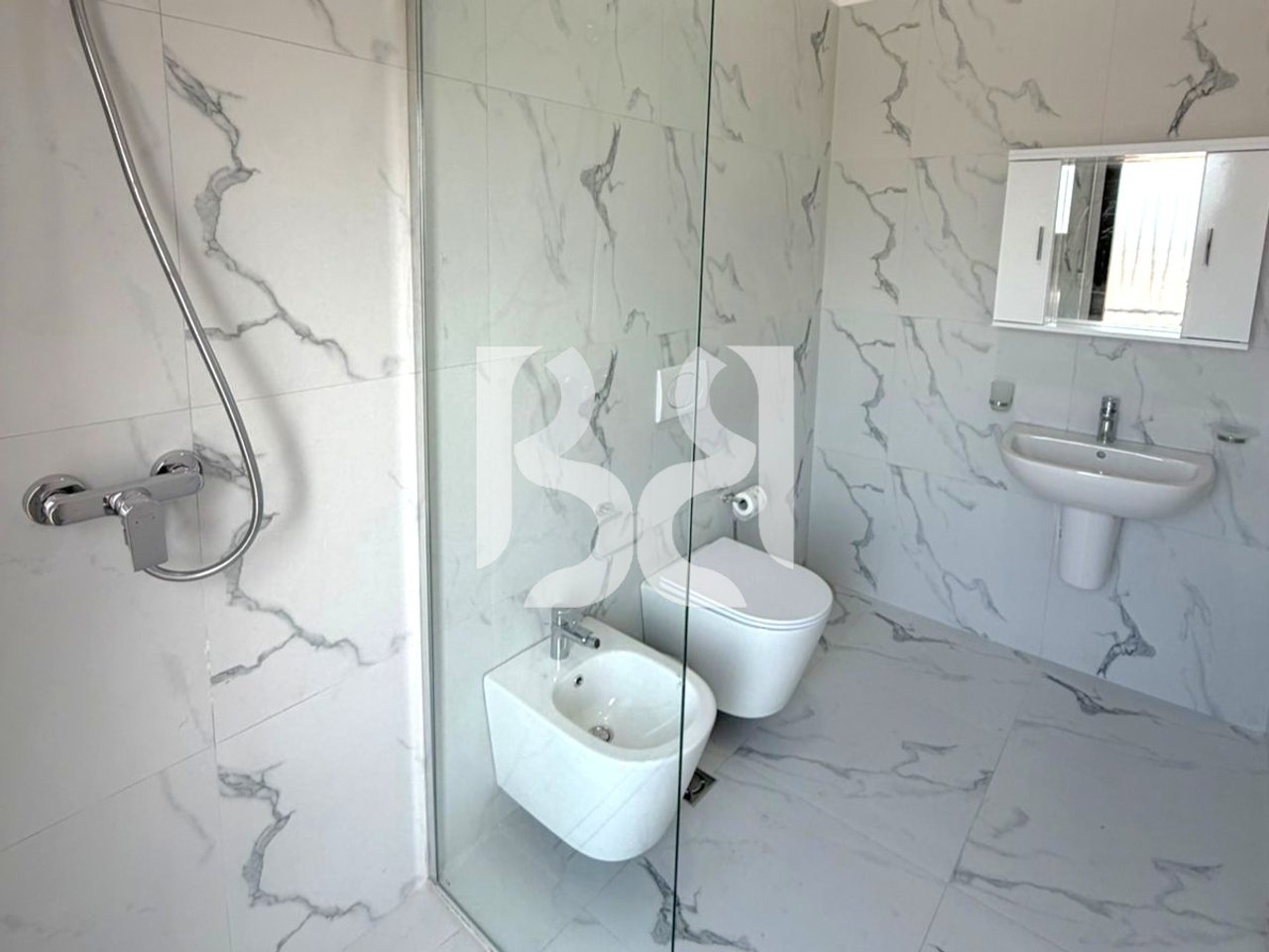 APARTMENT 1+1+PARKING SPACE FOR RENT IN DELIJORGJ