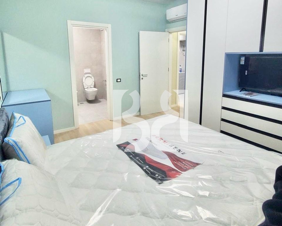 APARTAMENT ME QERA 2+1+2+PARKIM TE LIQENI I THATE
