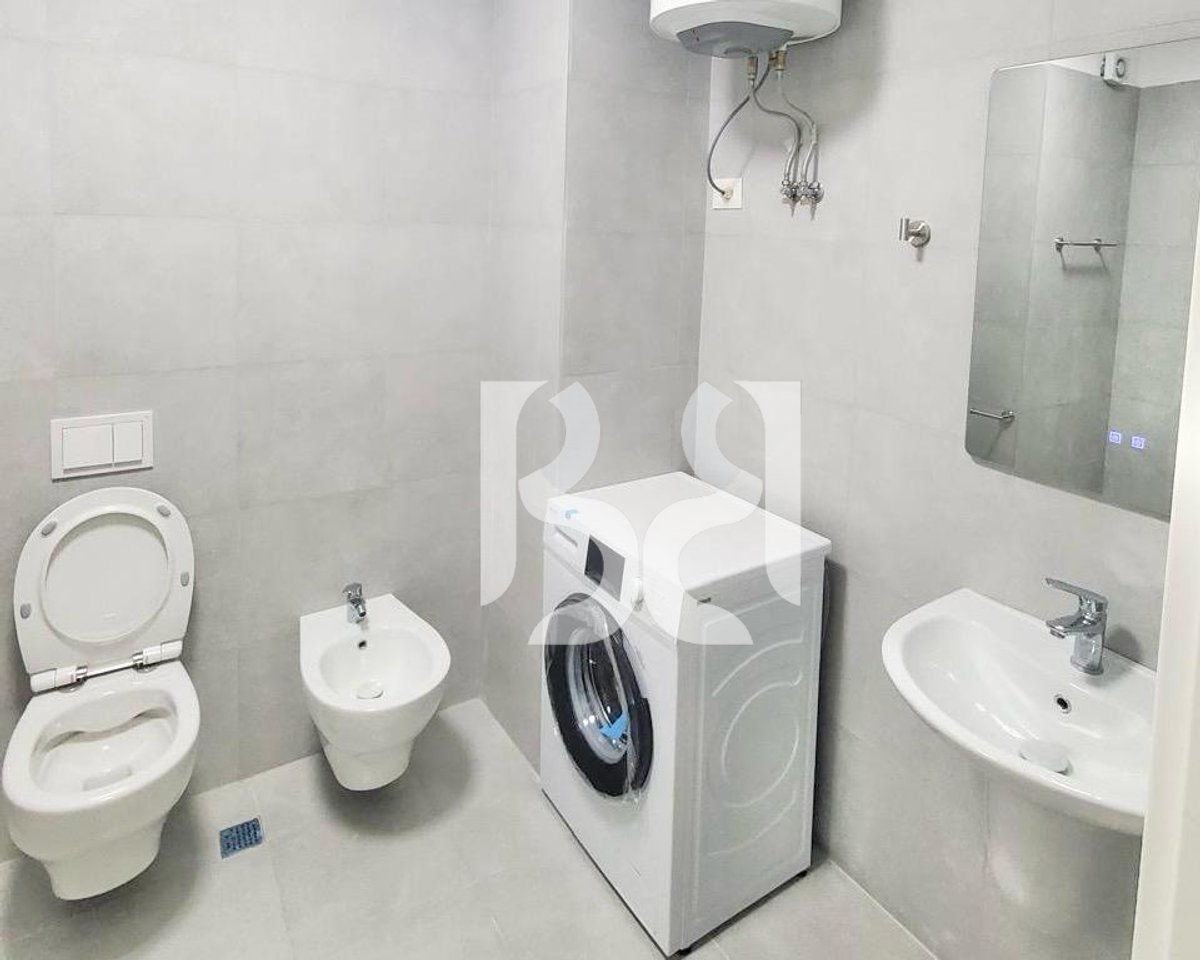 APARTAMENT ME QERA 2+1+2+PARKIM TE LIQENI I THATE