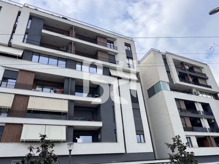 APPARTAMENTO 2+1 IN VENDITA IN RESIDENCE VICINO ALLA ROTONDA DI SHKOZA