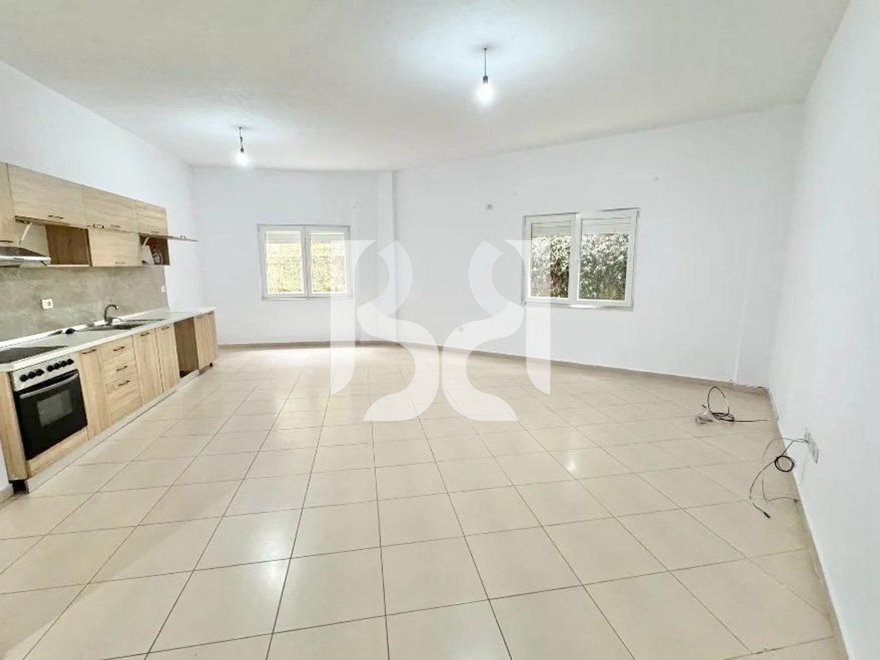 IN AFFITTO APPARTAMENTO 2+1 VICINO RADISSON DRY LAKE*