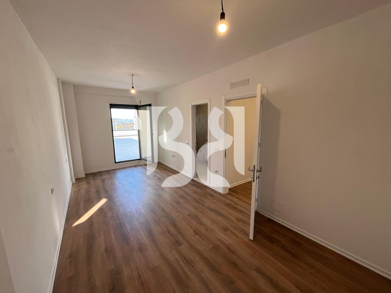 APPARTAMENTO IN AFFITTO 2+1+2 |900 Euro| LAGO ASCIUTTO, TIRANA!