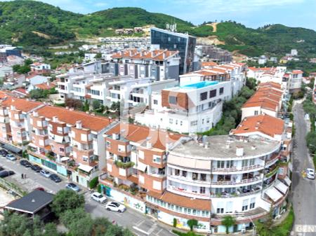 DUPLEX ME OBORR & PISHINE PRIVATE TEK KODRA E DIELLIT