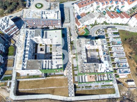 APPARTAMENTO DUPLEX CON CORTILE IN VENDITA A RESIDENCA KODRA E DIELLIT 1 SUD