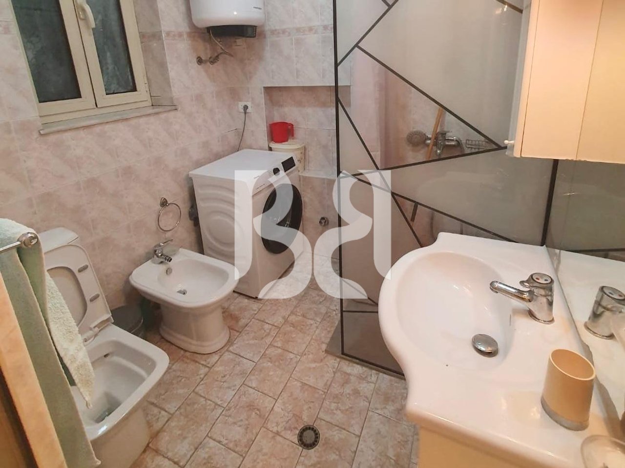 APPARTAMENTO 2+1+BALCONE IN AFFITTO BRRYLI 620€