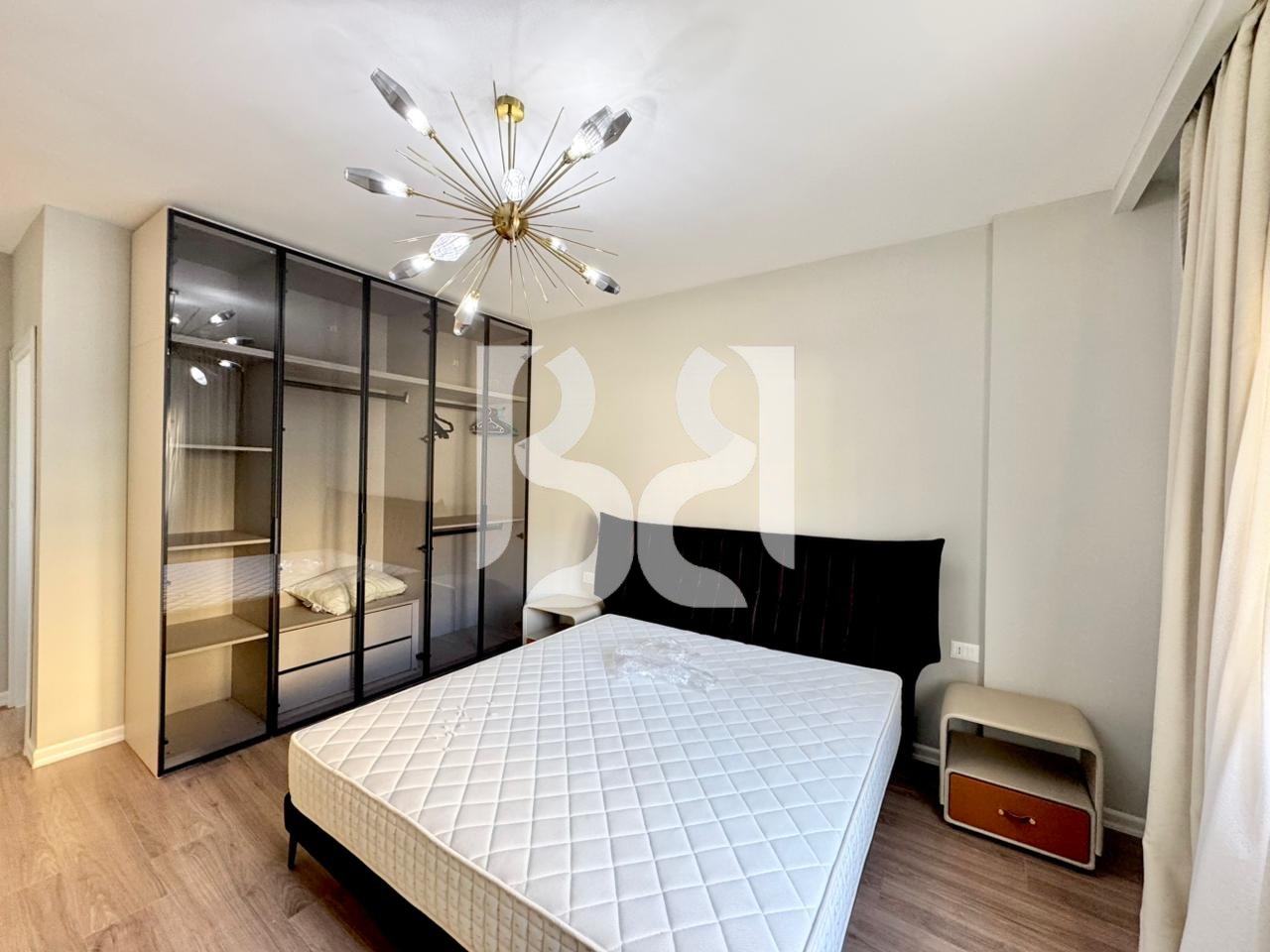 APARTAMENT  2+1+2 + PARKING ME QIRA PRANE LIQENIT TE FARKES REZIDENCA LAKELAND*