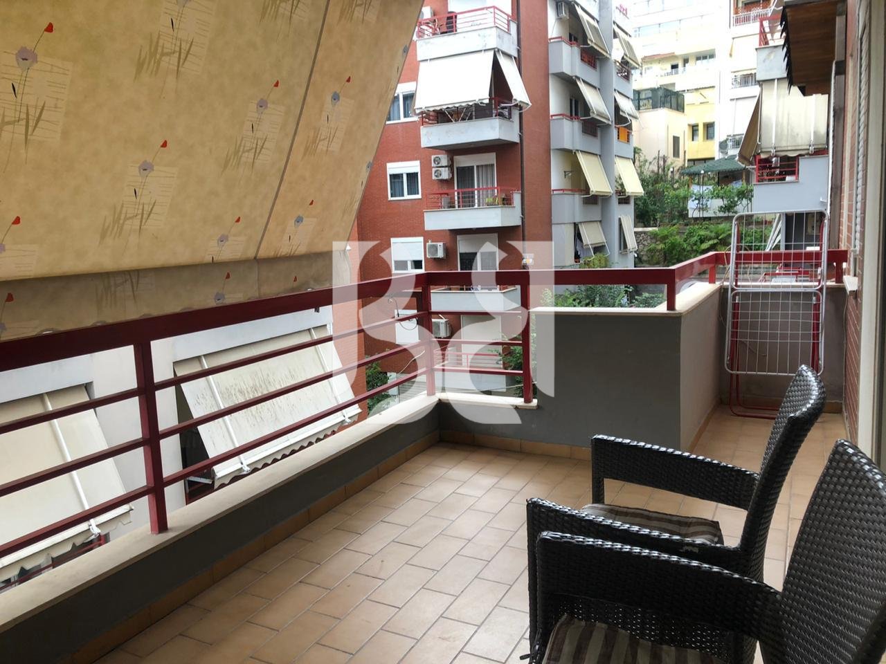 Shitet Apartament Premium 2+1 tek Liqeni i Thate.