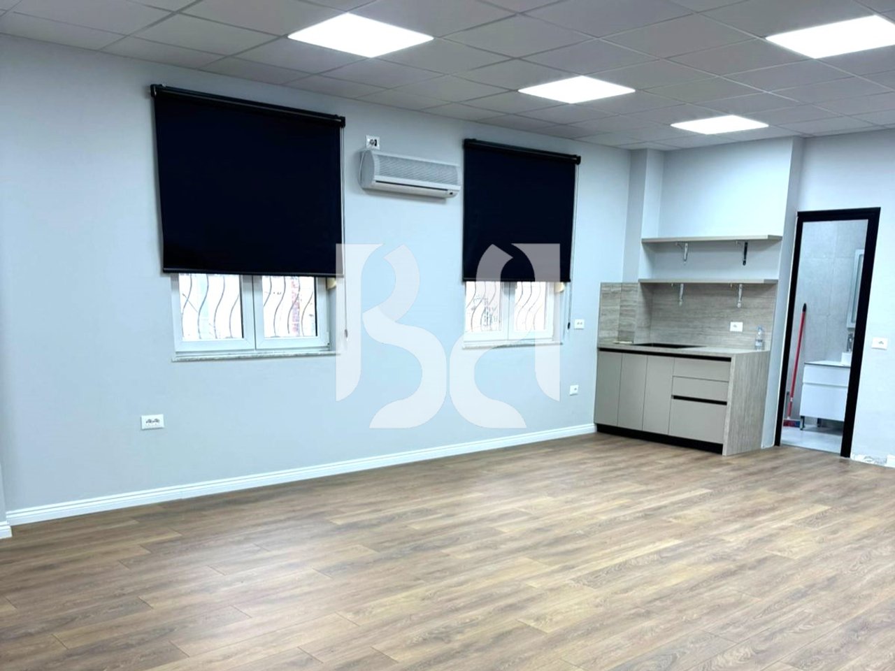 UFFICIO OPENSPACE IN AFFITTO NEL CENTRO DI TIRANA*