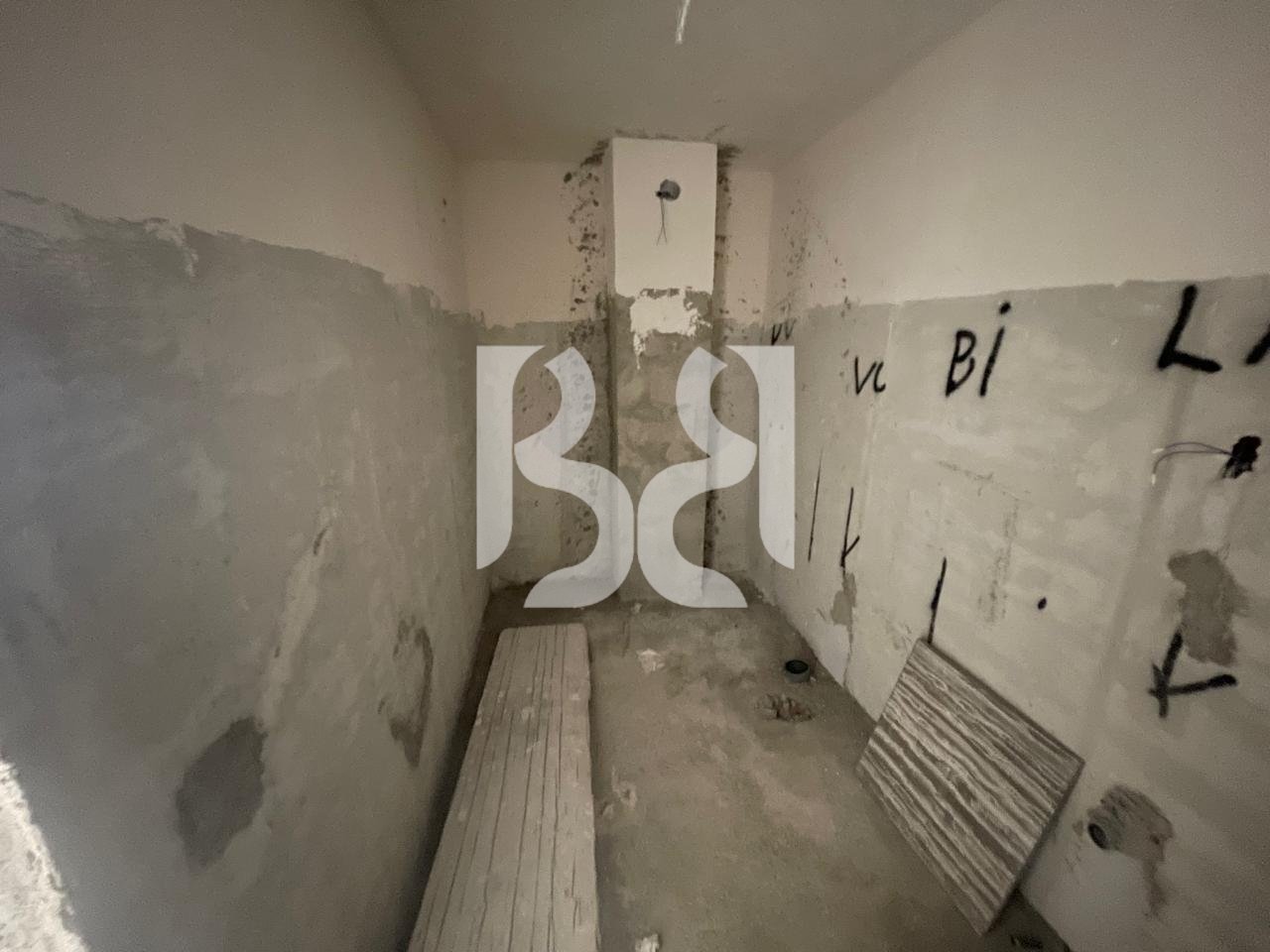 APPARTAMENTO 1+1 IN VENDITA NELLA RESIDENZA TOM DOSHI, SHKOZË, TIRANA.