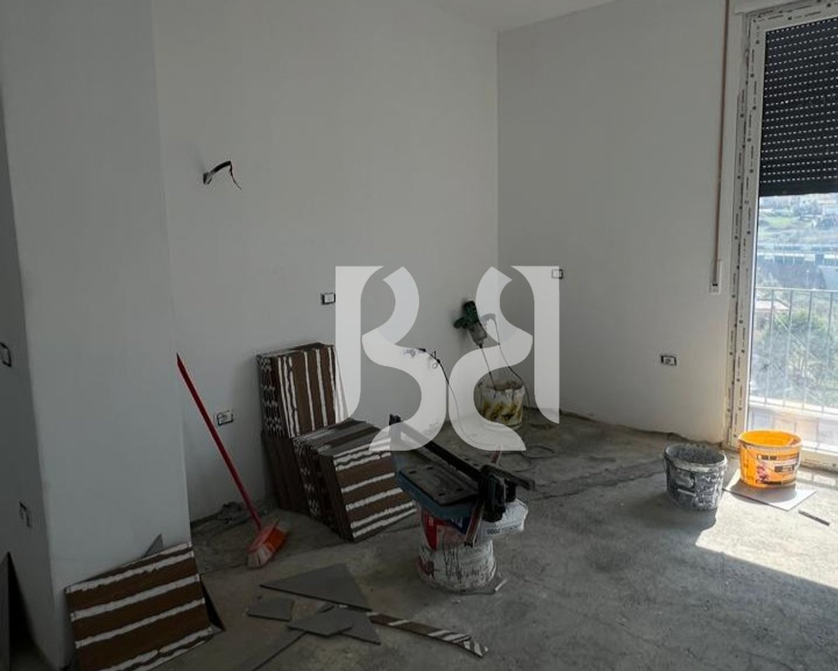 APPARTAMENTO 2+1 IN VENDITA NEL RESIDENCE VICINO ALLA ROTONDA DI SHKOZA*