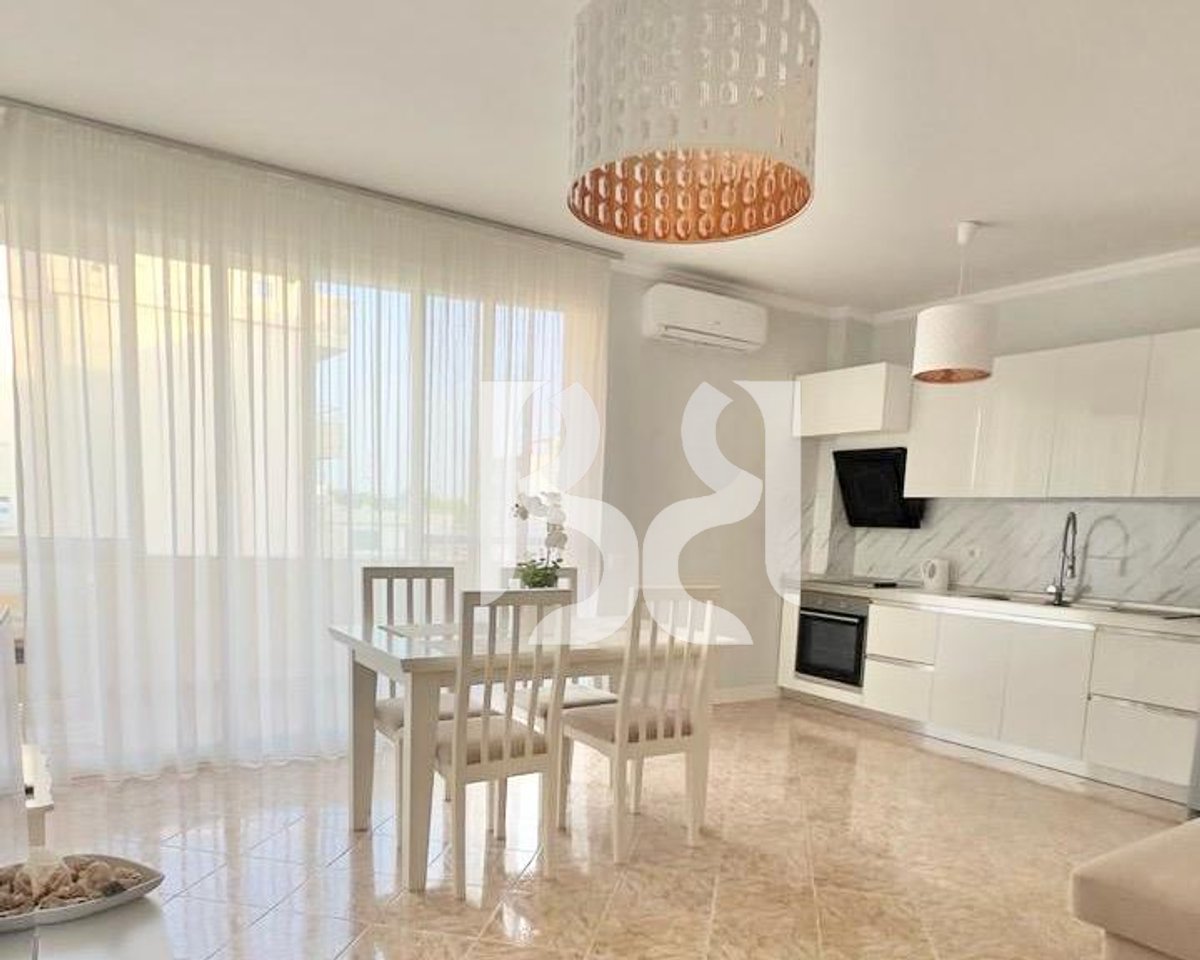 SHITET APARTAMENT 1+1 NE DURRES PRANE PLAZHIT ILIRIA