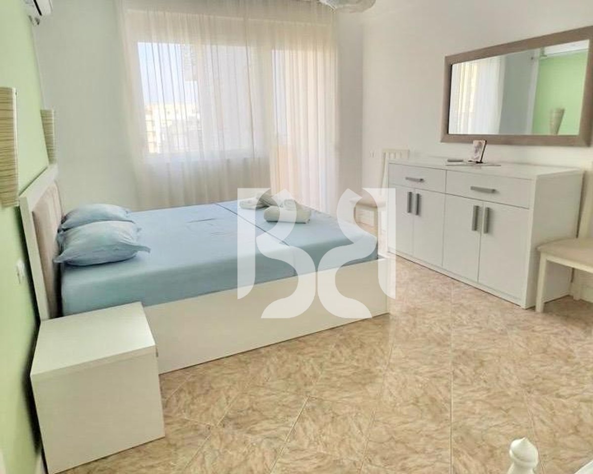 SHITET APARTAMENT 1+1 NE DURRES PRANE PLAZHIT ILIRIA