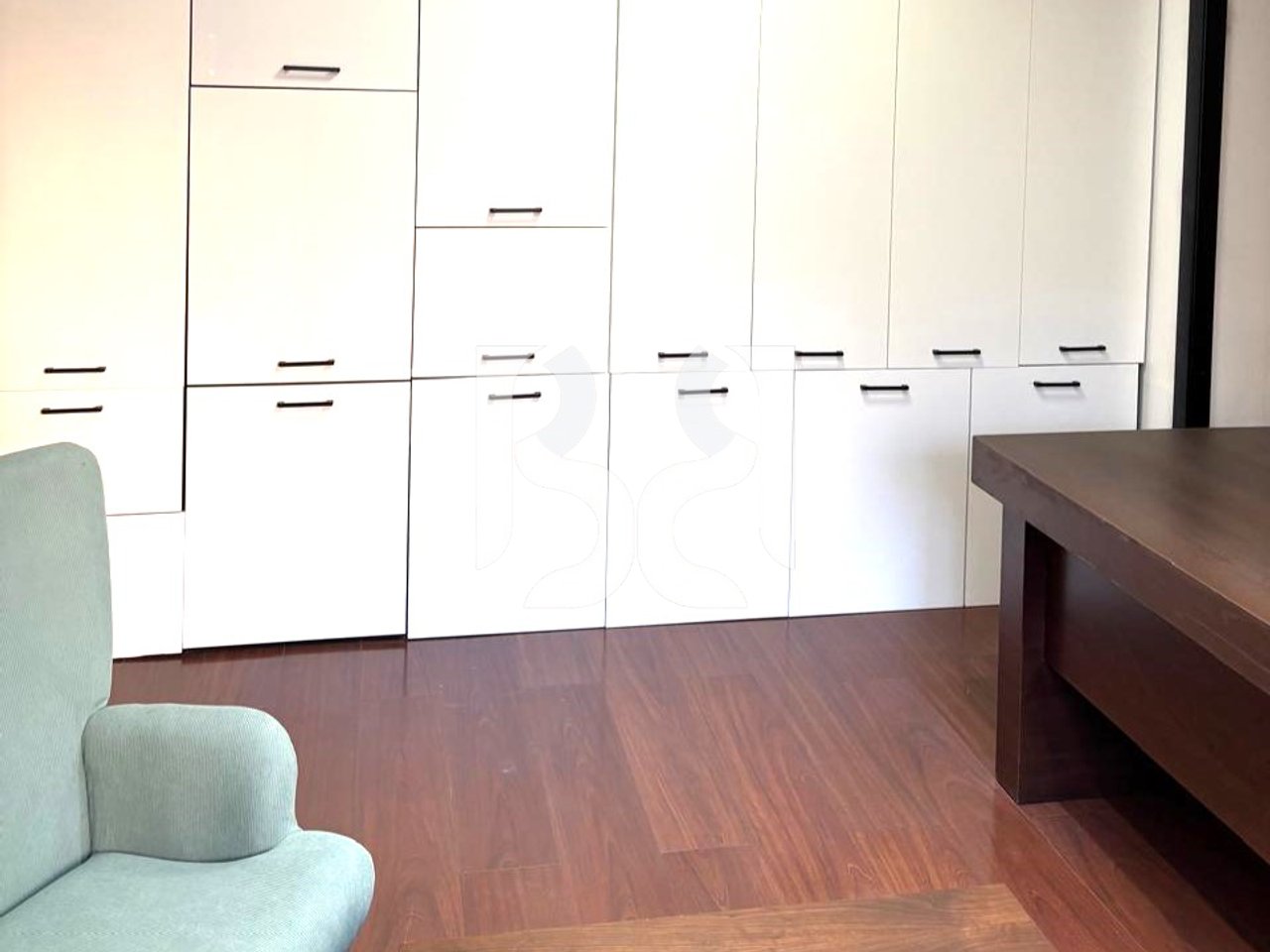 JEPET ME QERA AMBIENT ZYRE NE BLLOK-PRANE ISH-MJELLMES