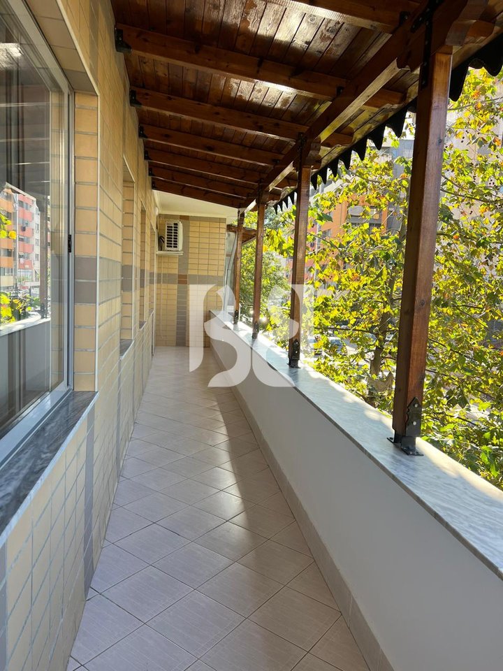 SHITET APARTAMENT 2+1+2 NE ASTIR