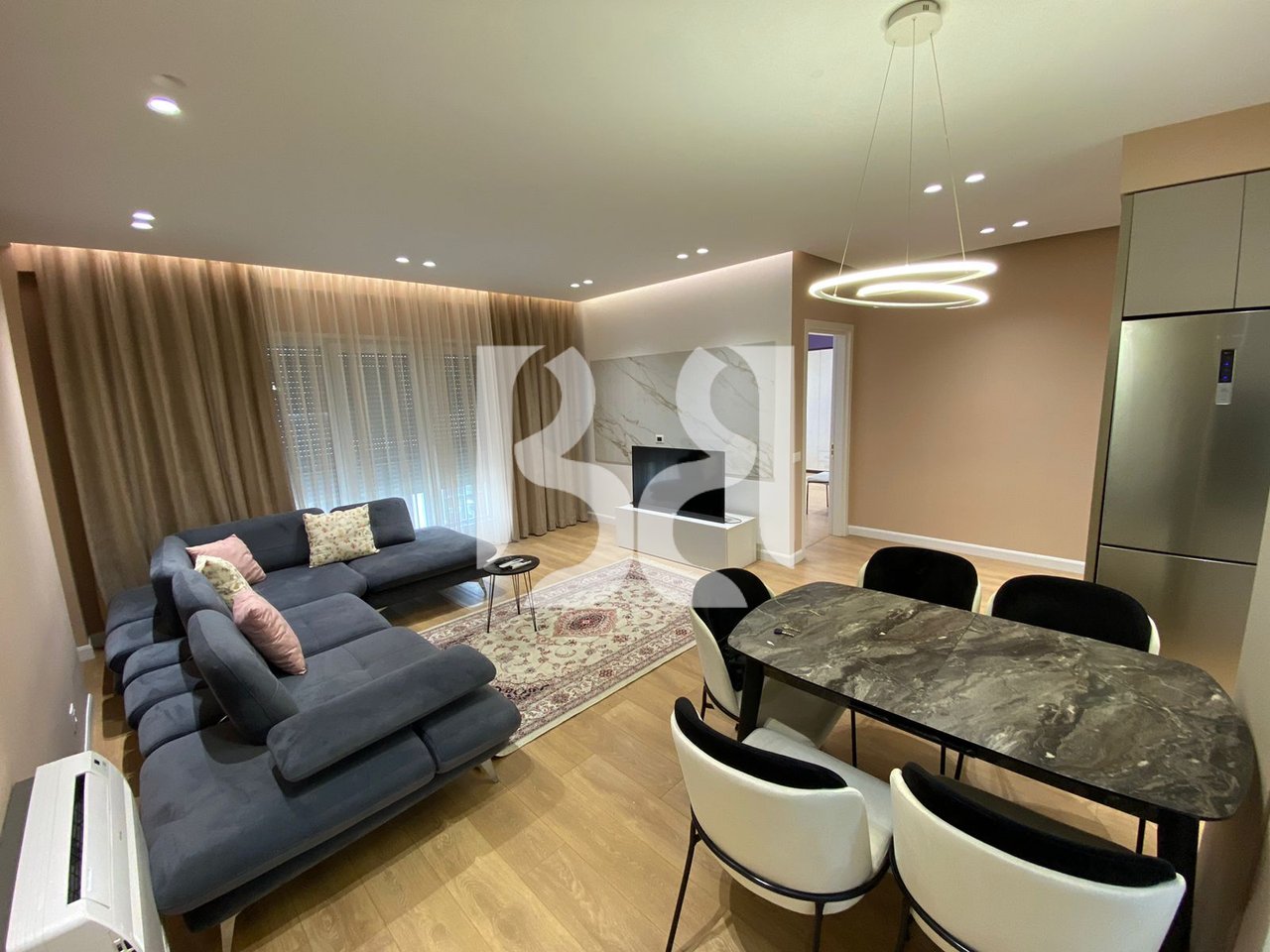 Appartamento 2+1+2 in affitto in via Dibra