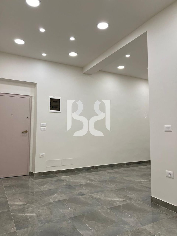 UNITÀ COMMERCIALE IN AFFITTO IN VIA SULEJMAN DELVINA.