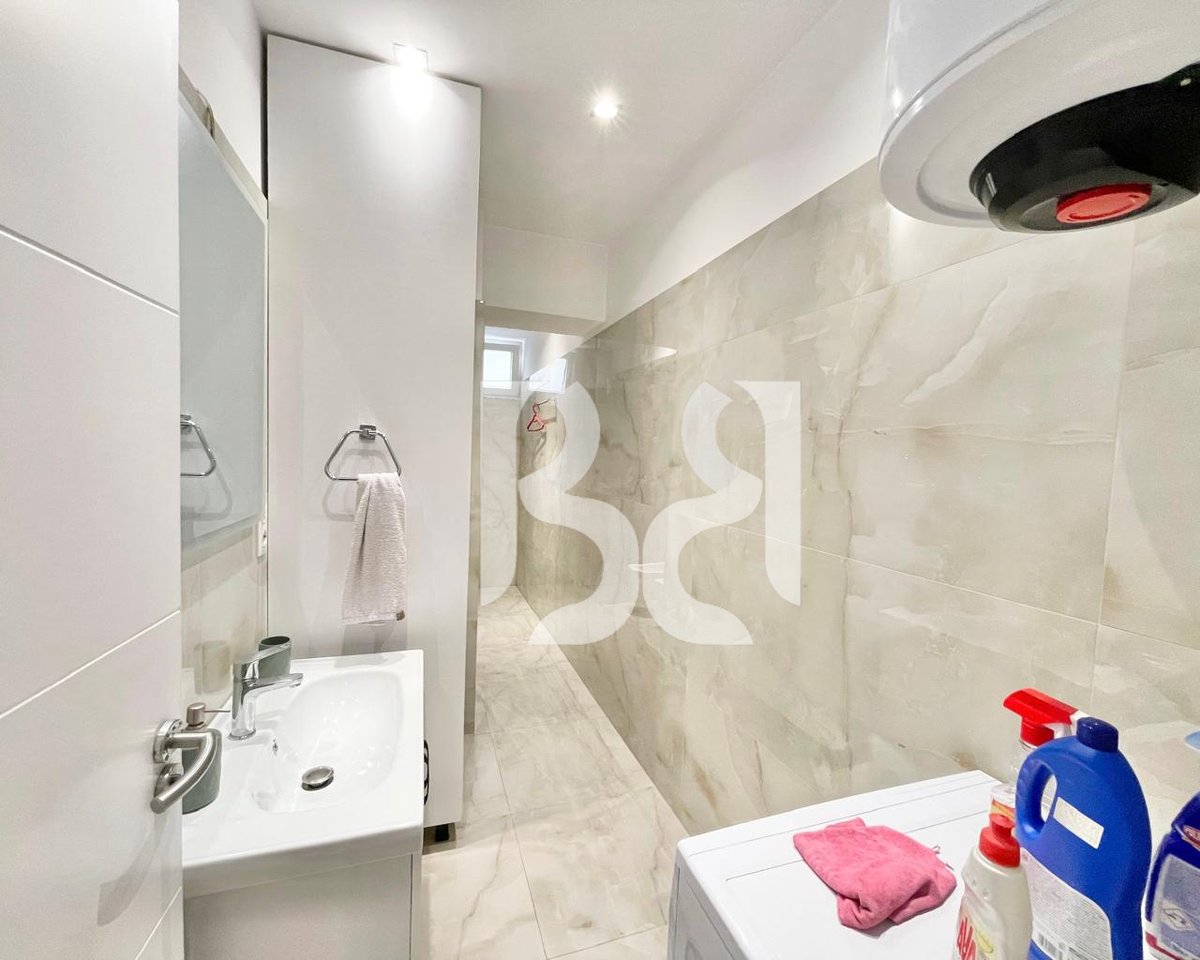 APARTAMENT ME QERA 2+1 NE ZONEN E BRRYLIT