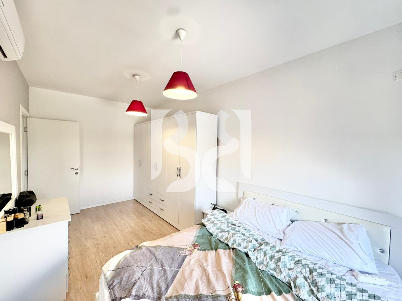 Shitet Apartament 2+1 + Parking në Kodrën e Diellit 2, Tiranë