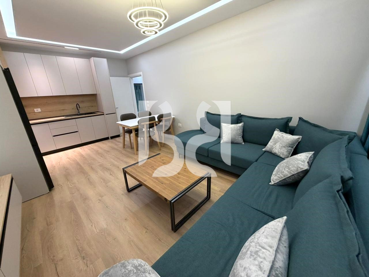 JEPET ME QIRA  APARTAMENT 1+1  VILA L2 ASTIR