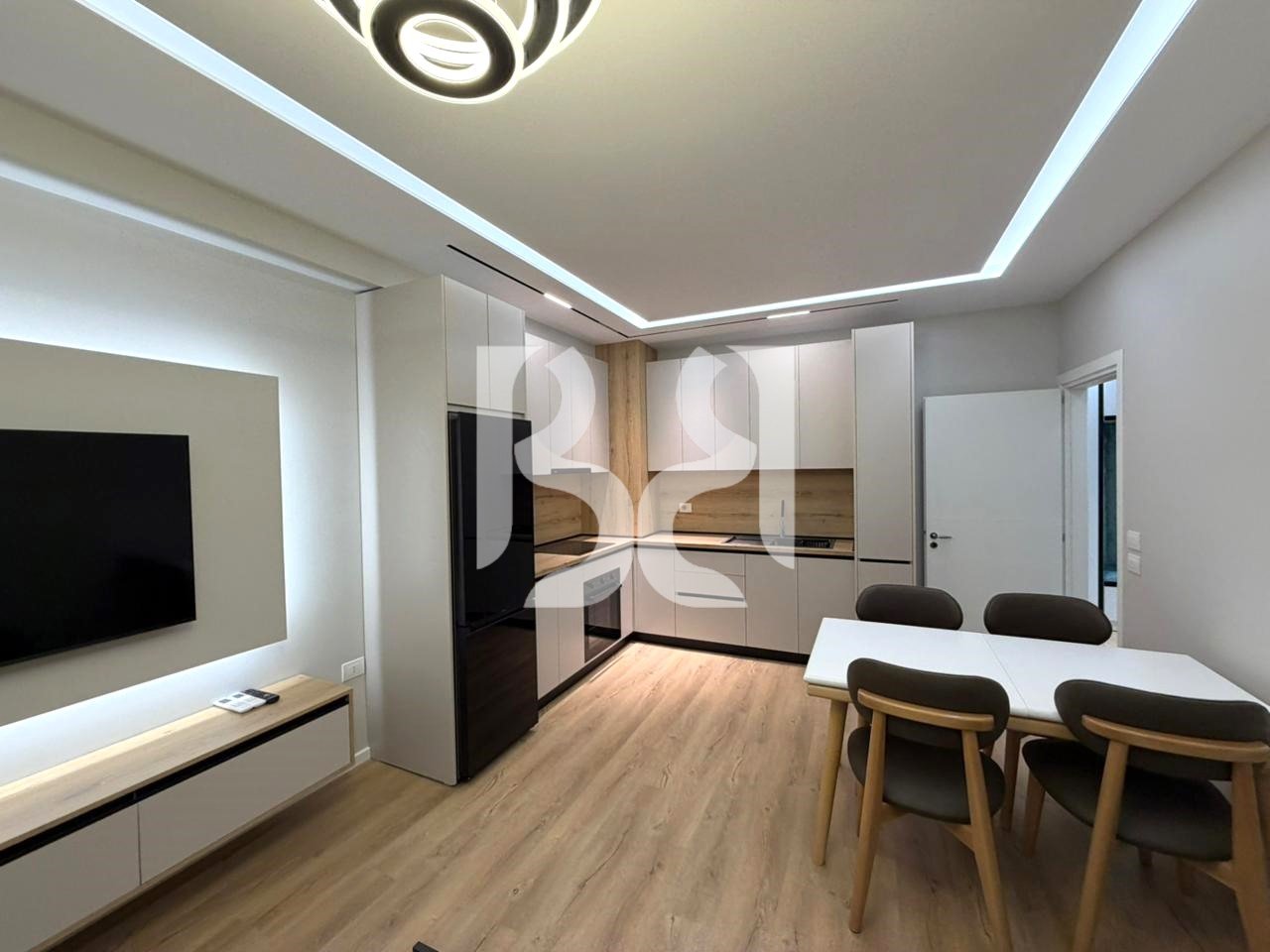 JEPET ME QIRA  APARTAMENT 1+1  VILA L2 ASTIR