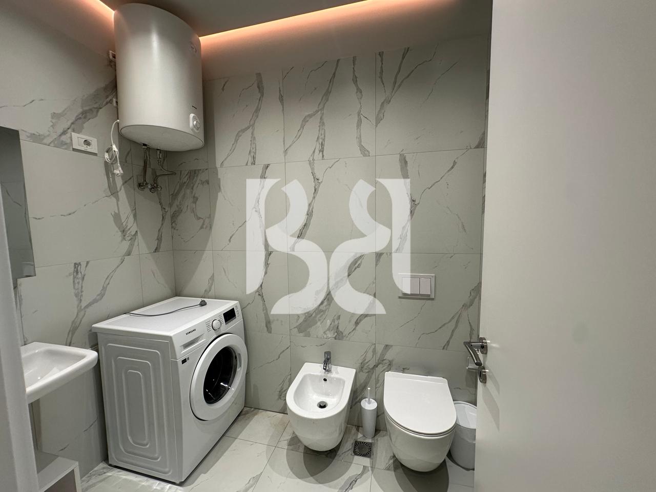 APARTAMENT  MODERN 1+1 ME QIRA MINE PEZA  REZIDENCA GOLDEN TOWER