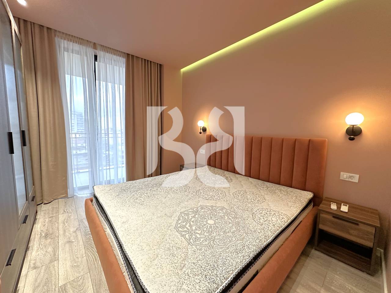 APARTAMENT  MODERN 1+1 ME QIRA MINE PEZA  REZIDENCA GOLDEN TOWER