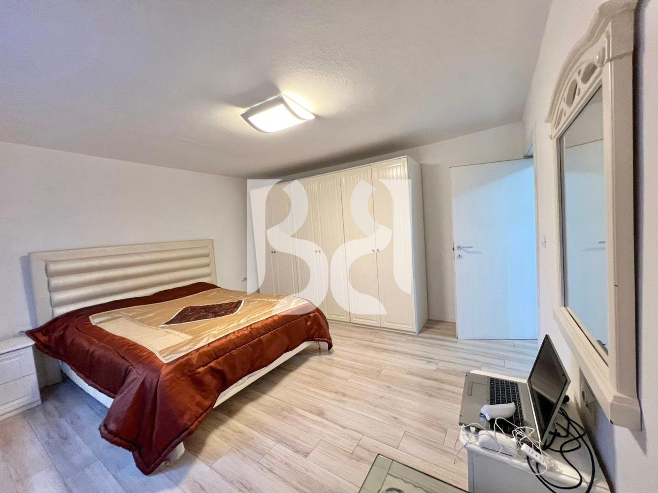 JEPET APARTAMENT 2+1 ME QIRA PRANE 5 MAJIT