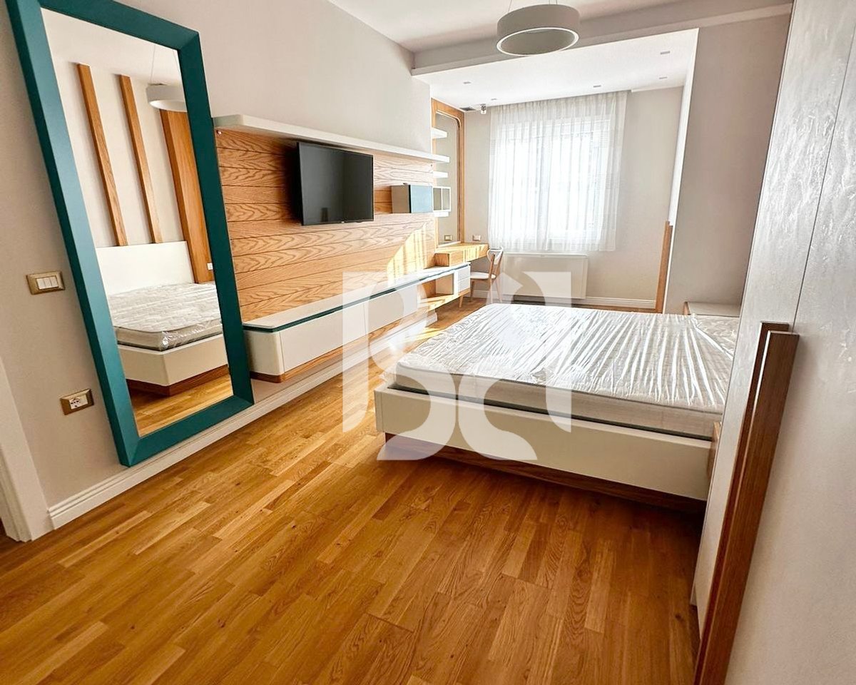 FOR RENT 3+1+2 BATHROOMS +2 PARKING SPACES IN THE PARIS MUNICIPALITY NEAR KRISTAL CENTER