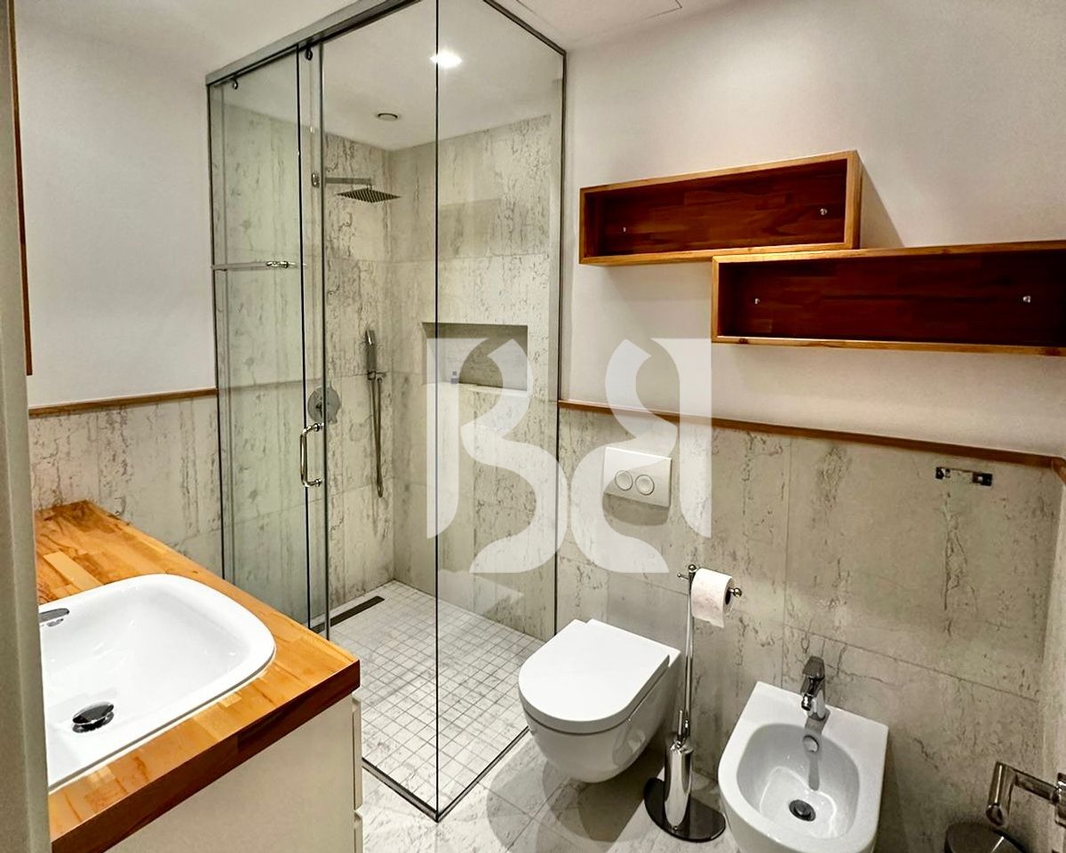 FOR RENT 3+1+2 BATHROOMS +2 PARKING SPACES IN THE PARIS MUNICIPALITY NEAR KRISTAL CENTER
