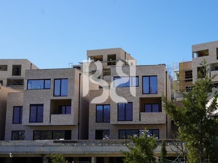 SHITET DUPLEX TEK REZIDENCA SWAN LAKE*