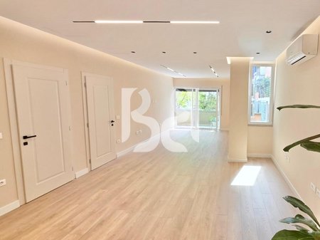 AMBIENT / APARTMENT 2+1+2 + PARKING SPACE – NEAR RTSH / COIN, TIRANA