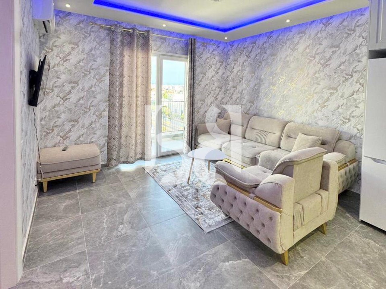 APARTAMENT 1+1 ME QIRA UNIVERS CITY 500 EURO