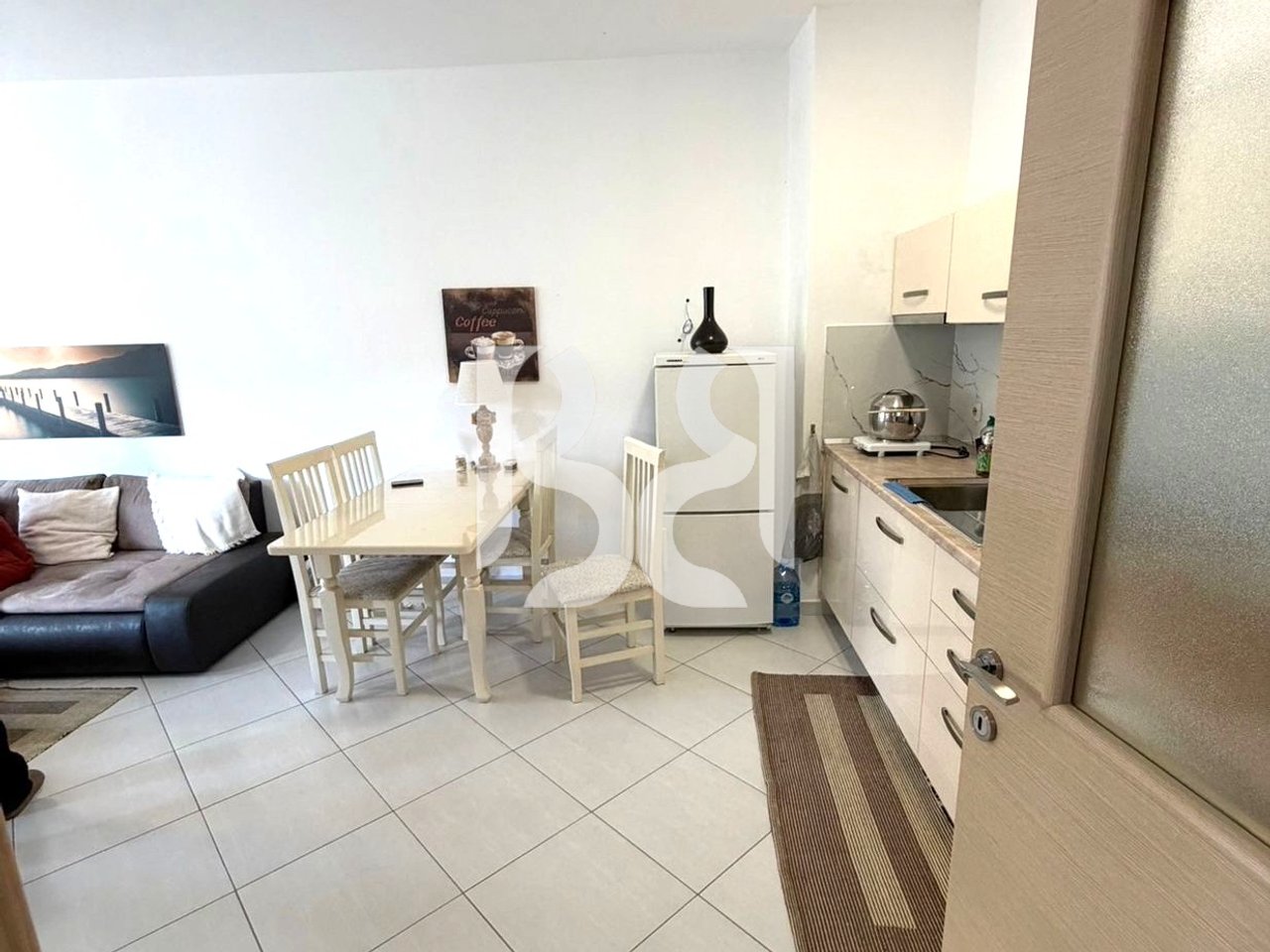 APARTAMENT 1+1 NE SHITJE TEK KOPSHTI BOTANIK