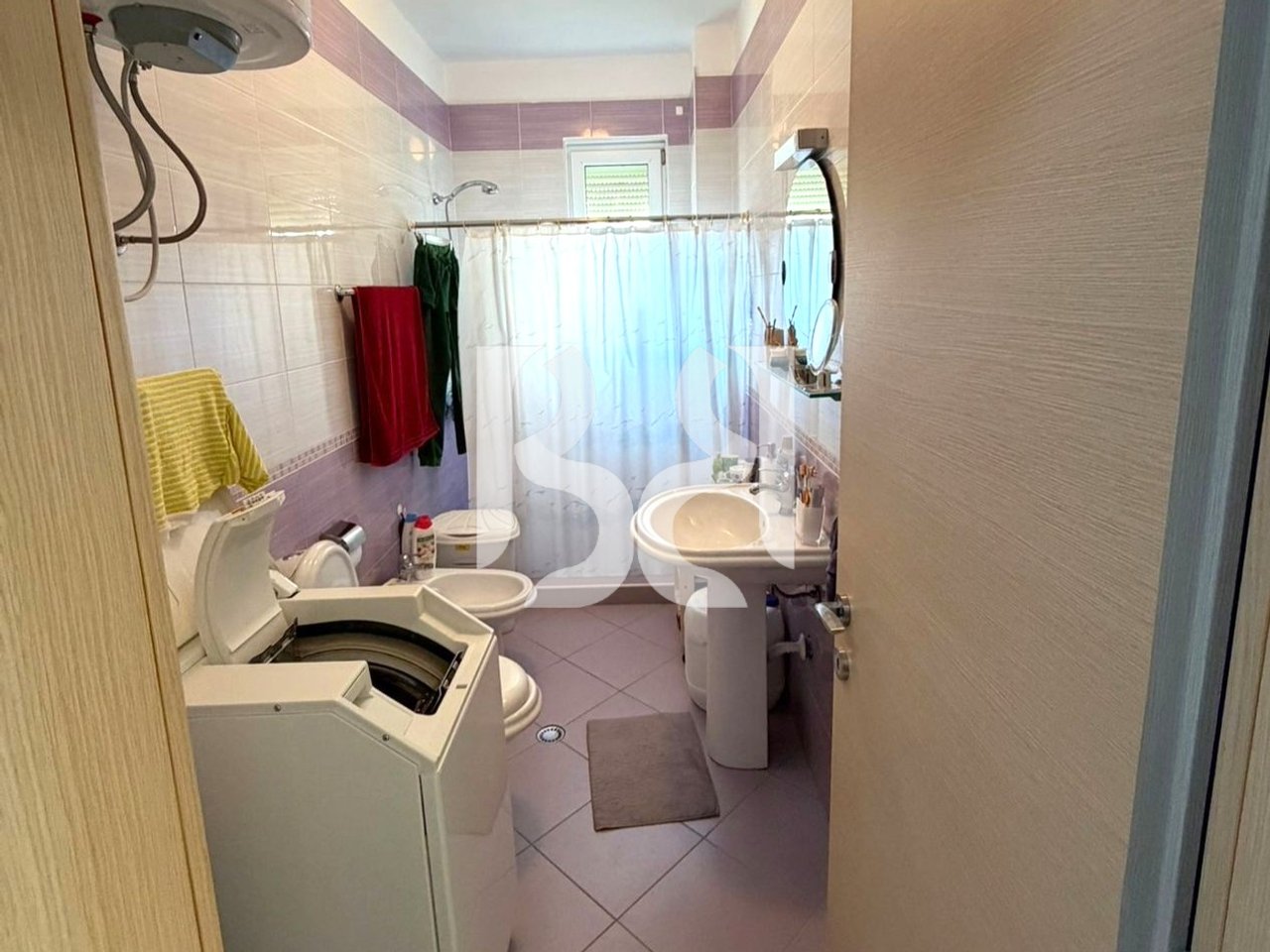 APARTAMENT 1+1 NE SHITJE TEK KOPSHTI BOTANIK